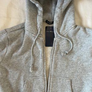 Brandy Melville Cropped Christy hoodie (NEVER WORN BEFORE)